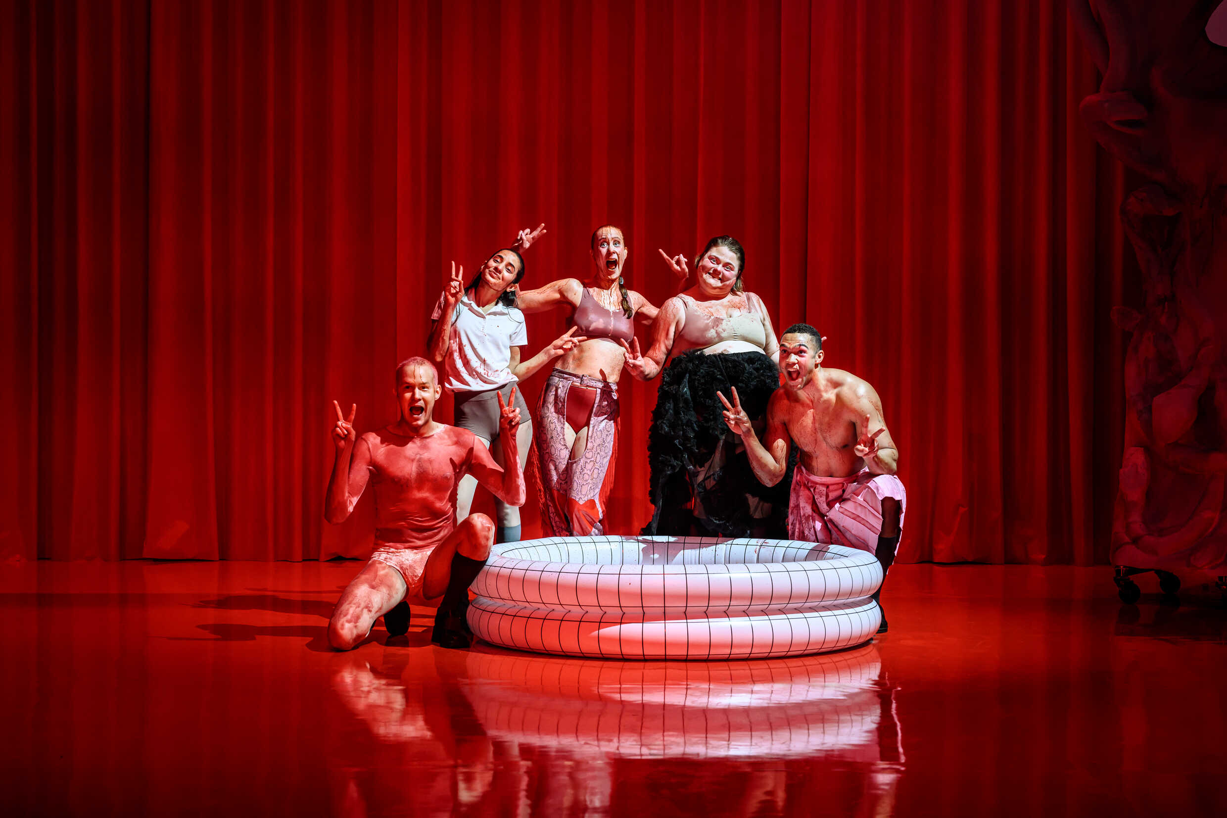 Ensemblen i Like Lovers Do (Medusas memoarer). Skandinavienpremiär 12 april på Lilla scenen, Kulturhuset Stadsteatern.