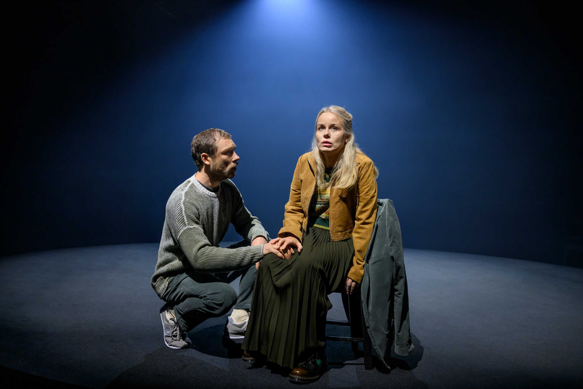 Linus Troedsson och Helena af Sandeberg i Konstellationer. Premiär 1 december på Klarascenen, Kulturhuset Stadsteatern.