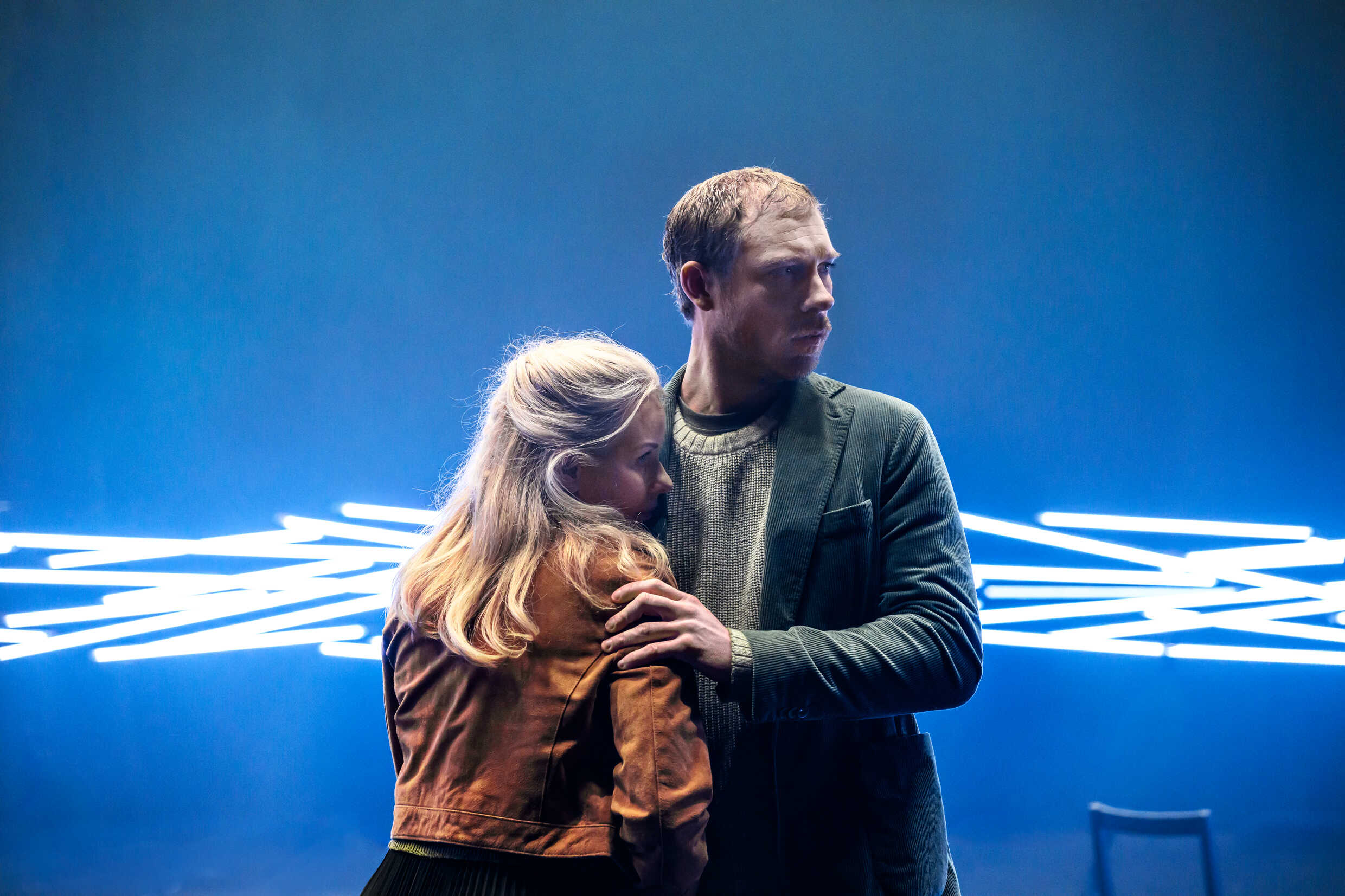 Helena af Sandeberg och Linus Troedsson i Konstellationer. Premiär 1 dec på Klarascenen, Kulturhuset Stadsteatern.