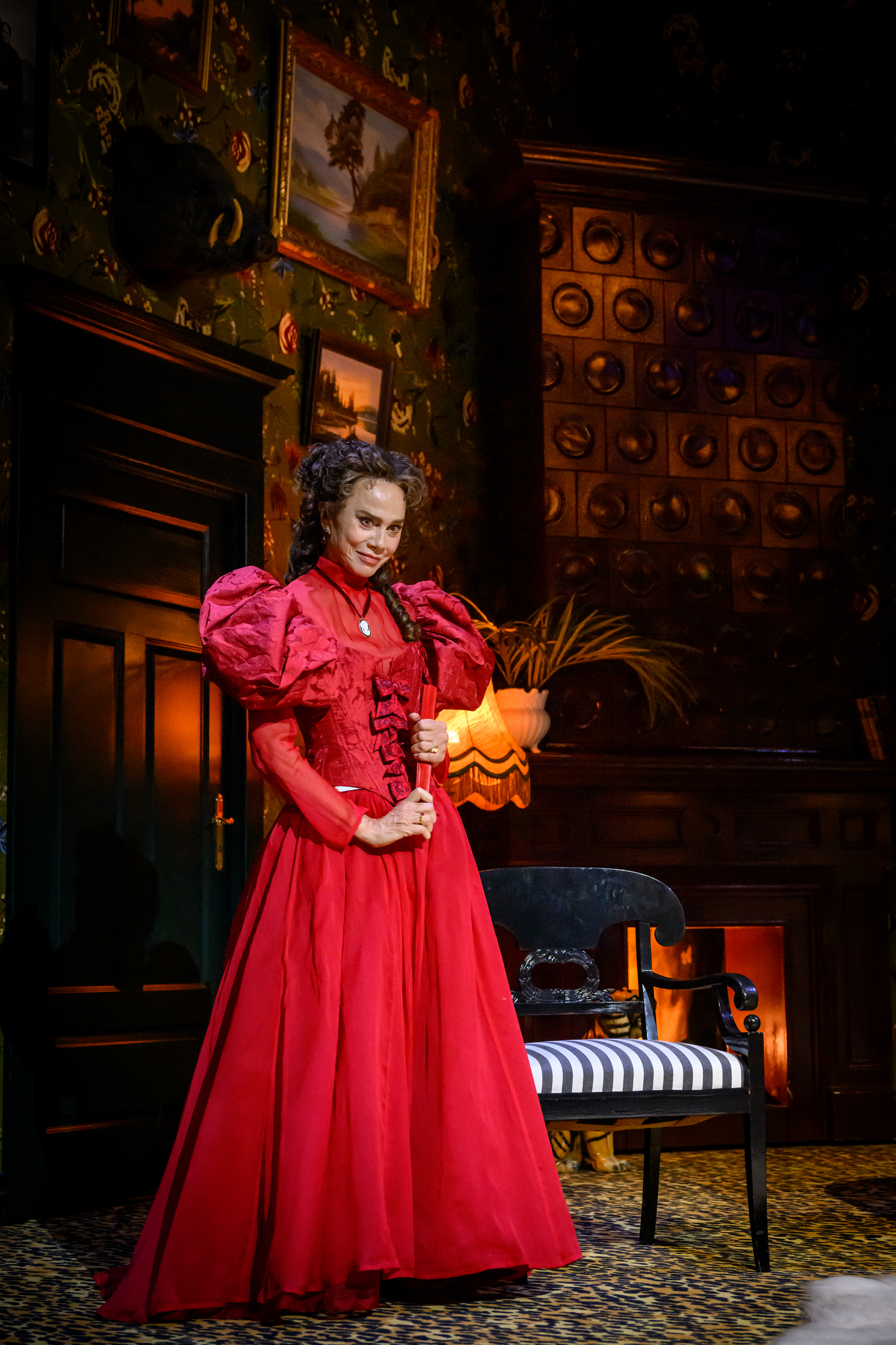 Lena Olin i Fadren. Premiär 10 oktober 2025 på Klarascenen, Kulturhuset Stadsteatern.