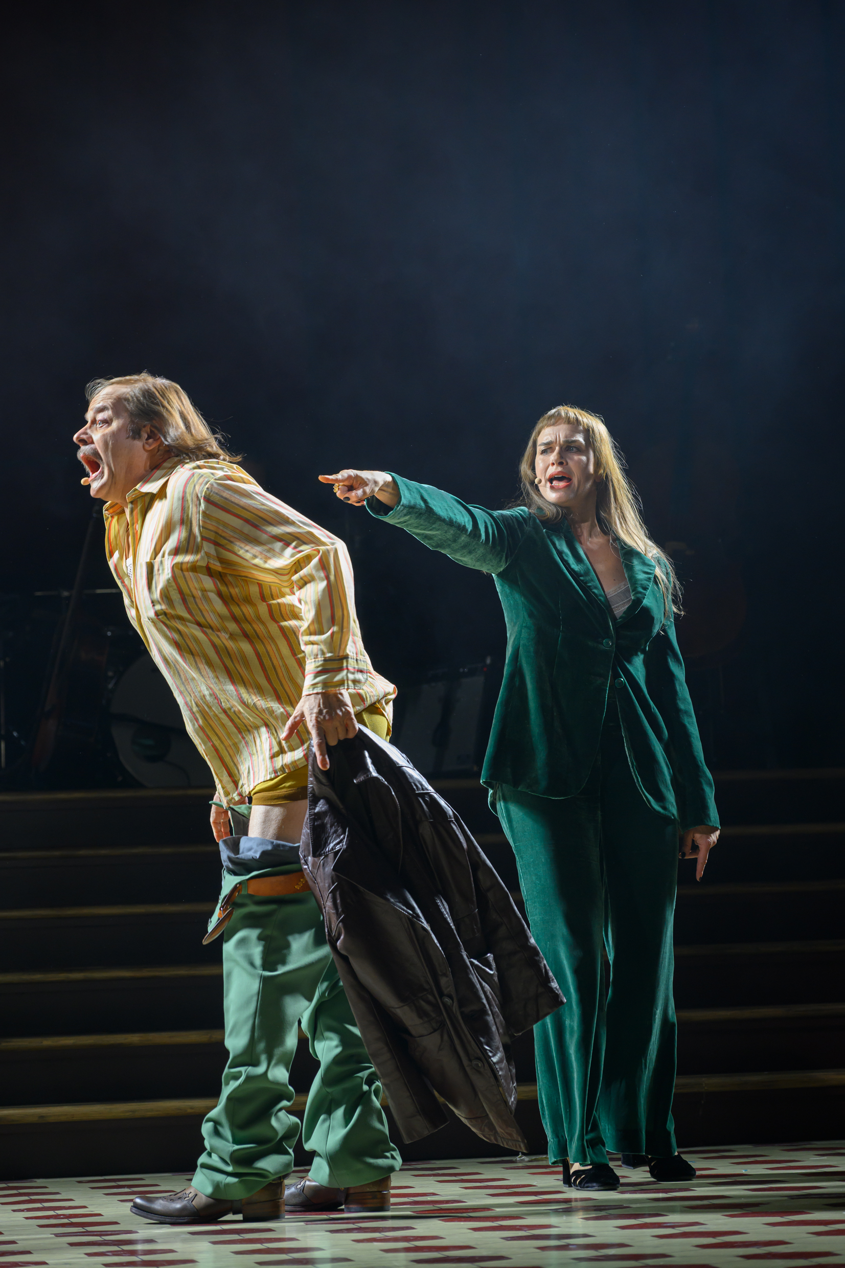 Gerhard Hoberstorfer och Lina Englund i LeMarc - det som håller oss vid liv. Urpremiär 25 oktober 2025 på Stora scenen.