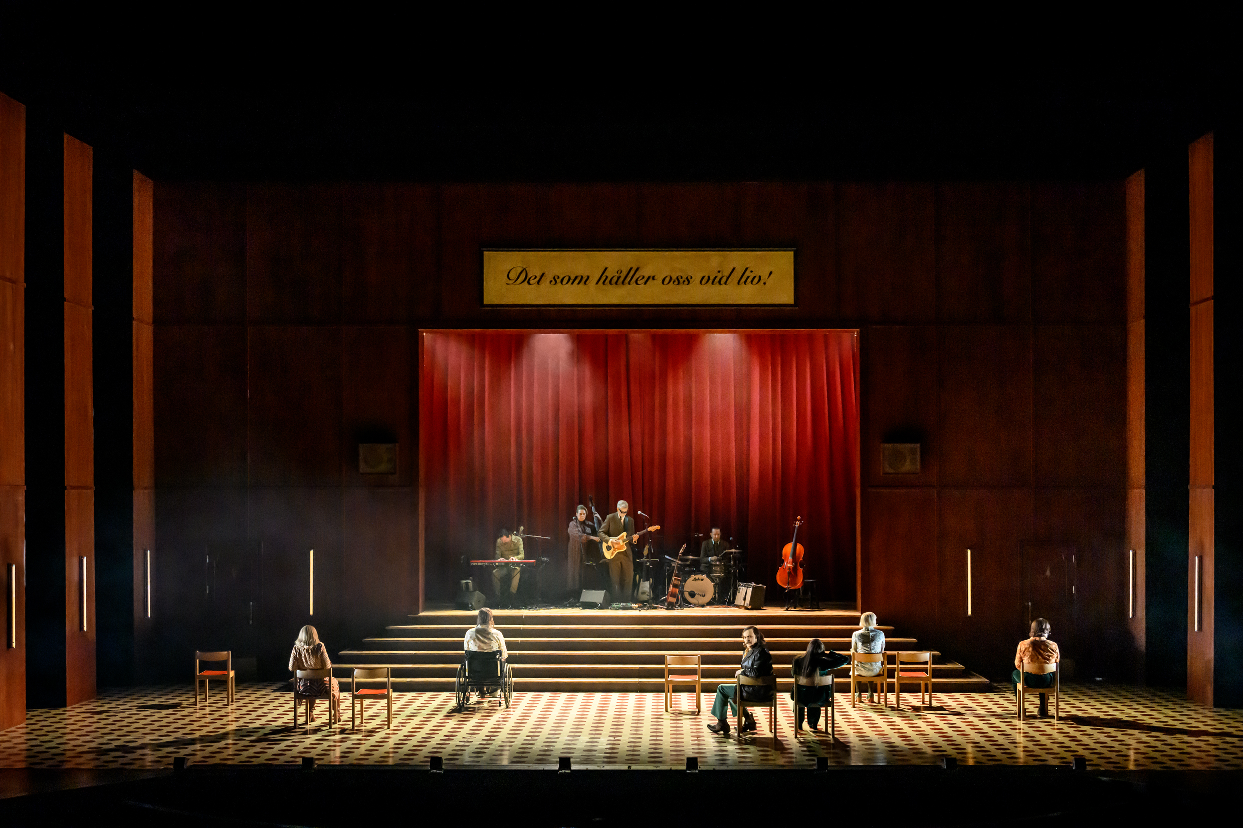 Scenografi i LeMarc - det som håller oss vid liv. Urpremiär 25 oktober 2025 på Stora scenen.