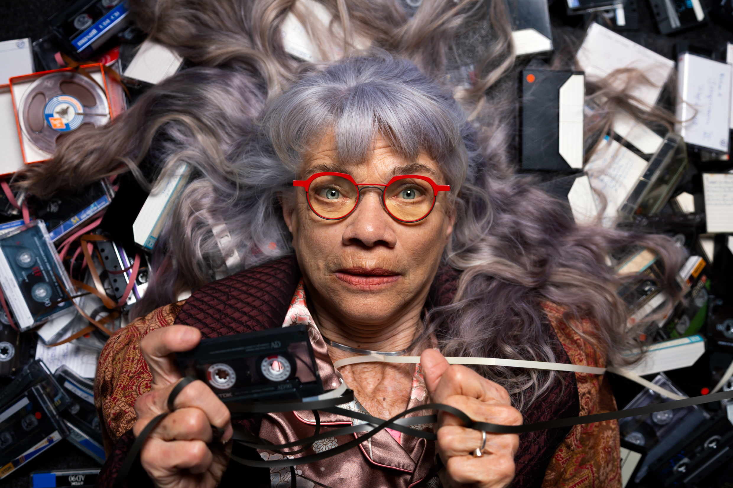 Iwa Boman i Skvallerdrottningen. Urpremiär 20 november 2025 på Soppteatern, Kulturhuset Stadsteatern.