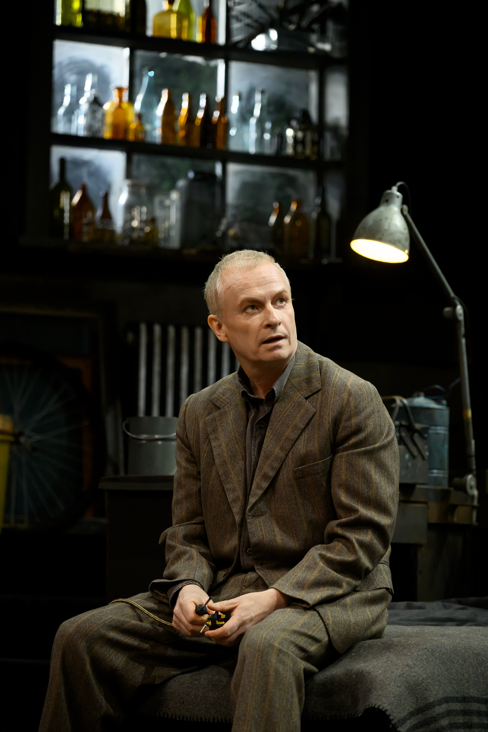 Sven Ahlström i Harold Pinters Fastighetsskötaren, premiär 11 december 2026 på Klarascenen.