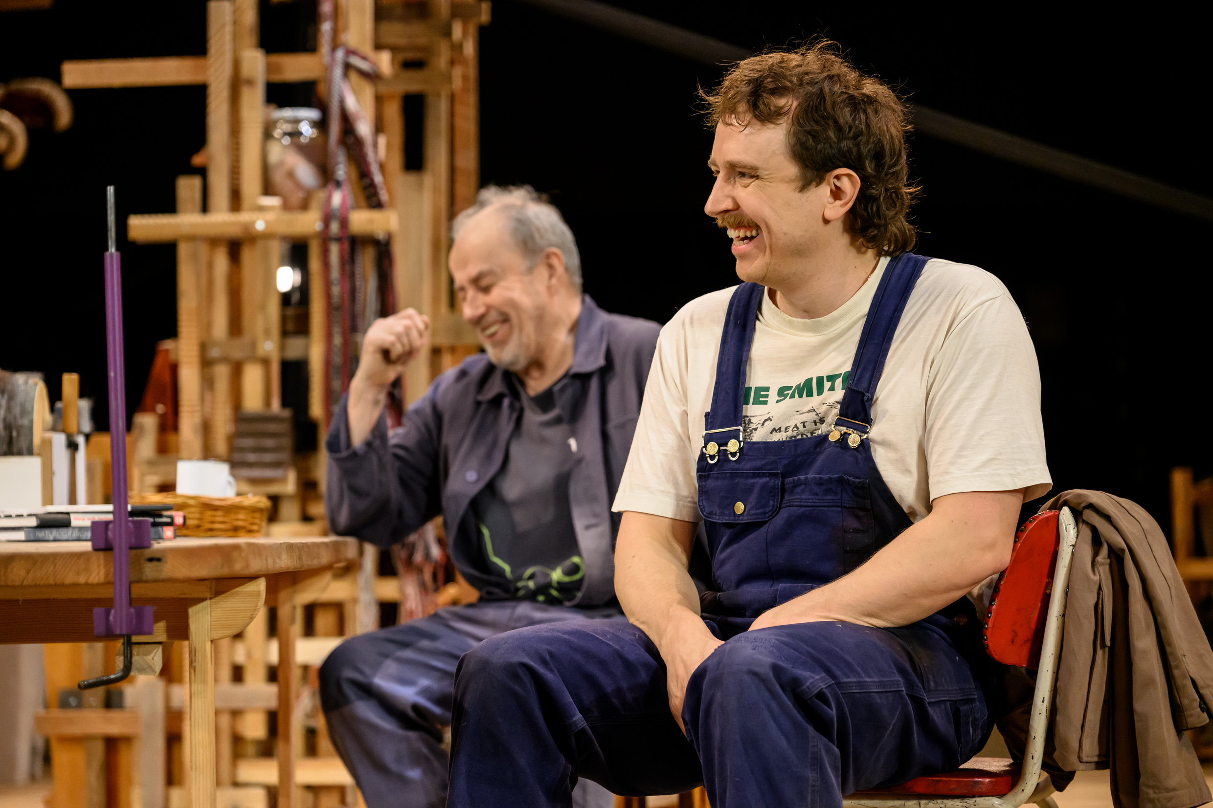 Lennart Jähkel och Hampus Hallberg i Män som väver, urpremiär 29 januari på Klarascenen, Kulturhuset Stadsteatern.