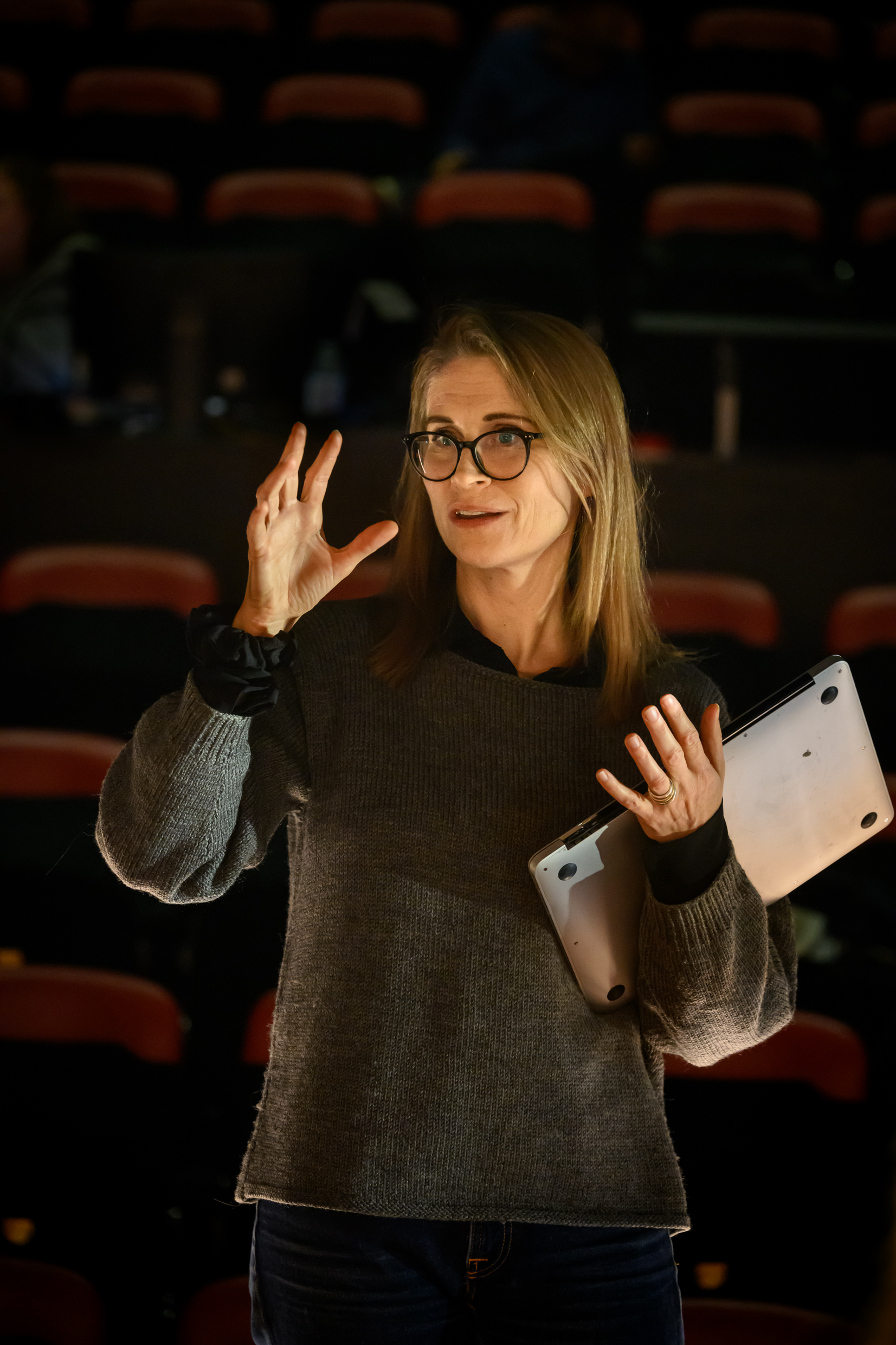 Regissören Ada Berger, aktuell med Bön för idioter, urpremiär 2 april på Klarascenen, Kulturhuset Stadsteatern.