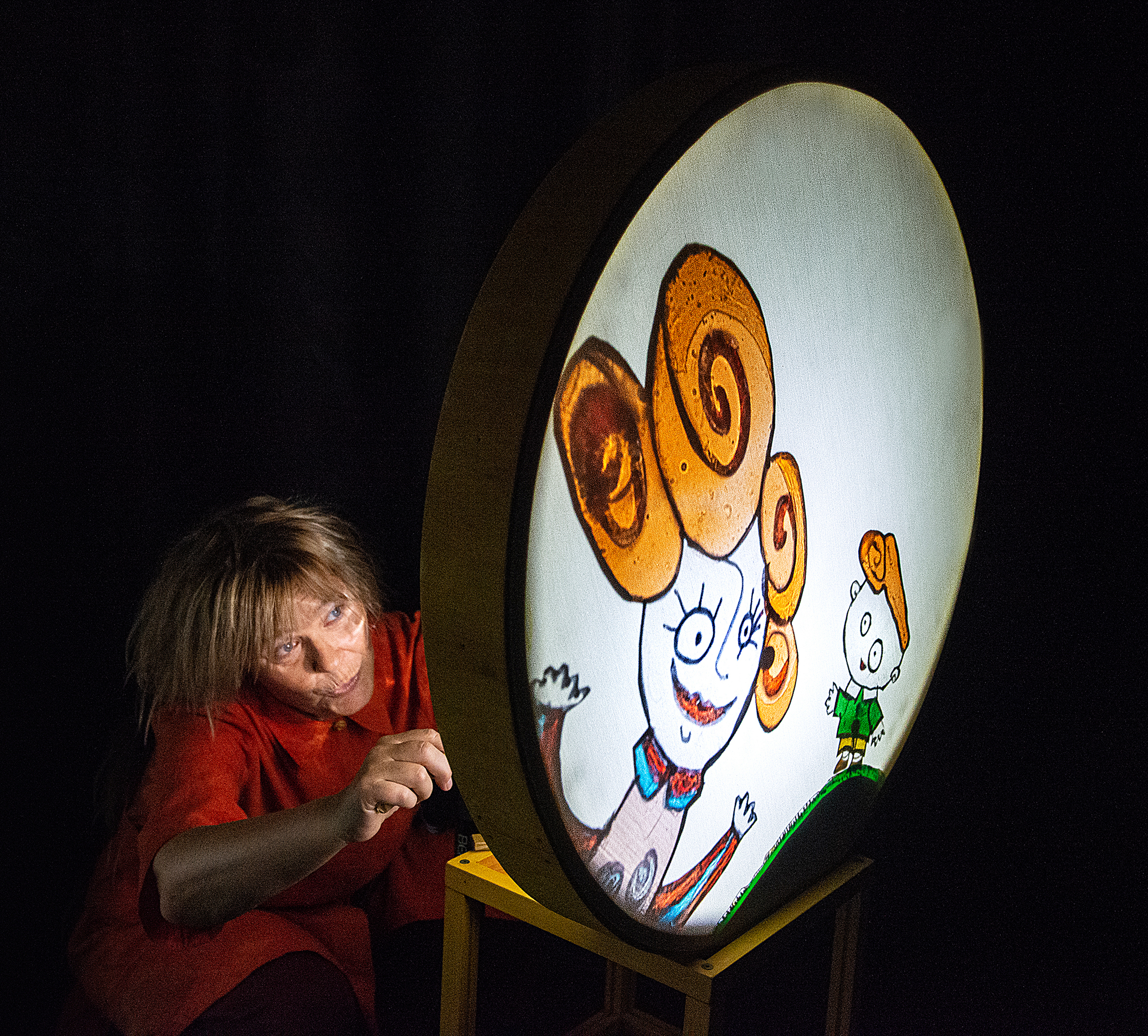 Ölands Dramatiska Teater gästspelar på Marionetteatern med föreställningen Hundliv. Premiär 5 okt 2026.