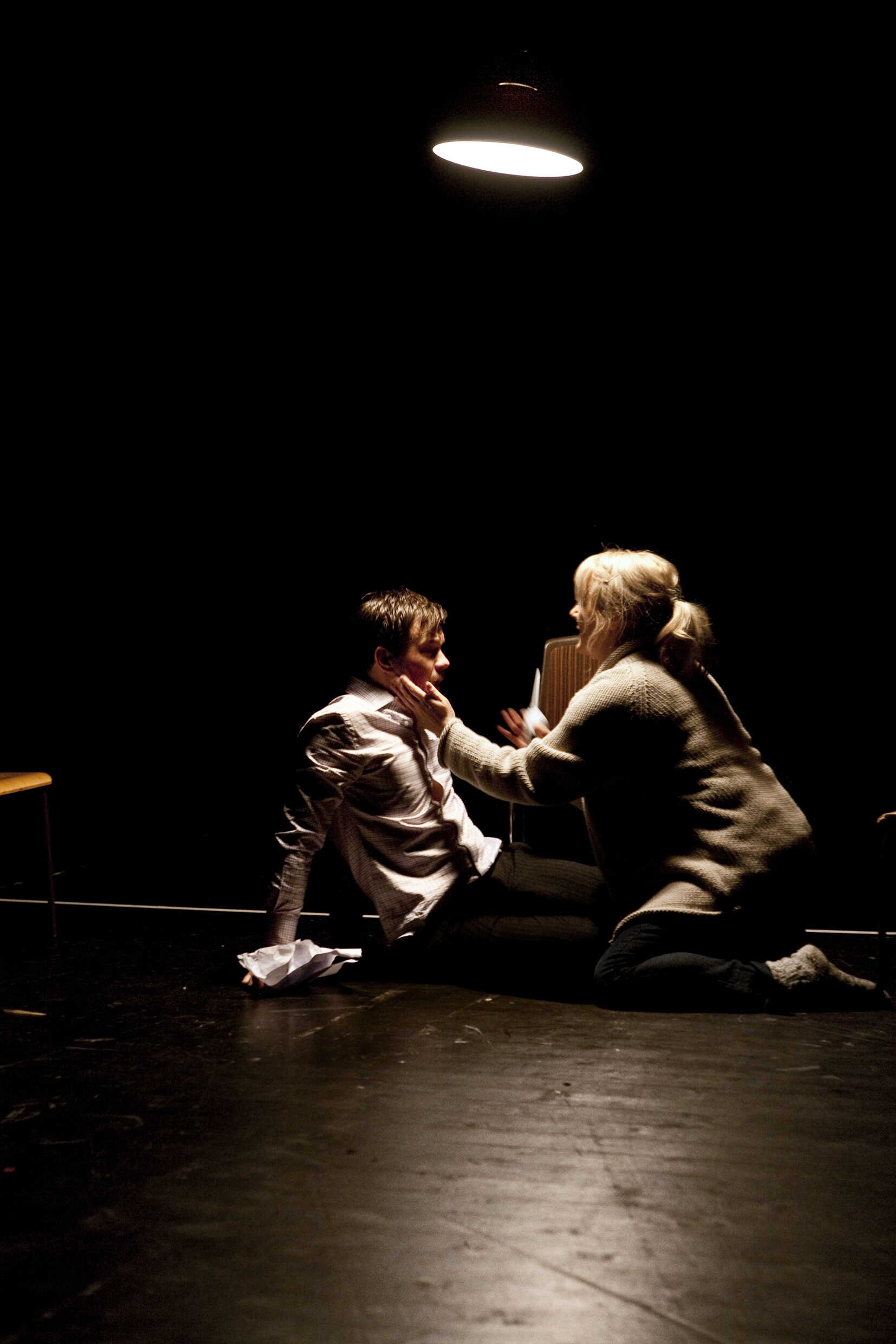 Johannes Bah Kuhnke och Lena B Eriksson i Fruktan och Elände ur Mark Ravenhills pjässerie Shoot/Get treasure/Repeat. Skandinavien premiär 14 februari 2010.