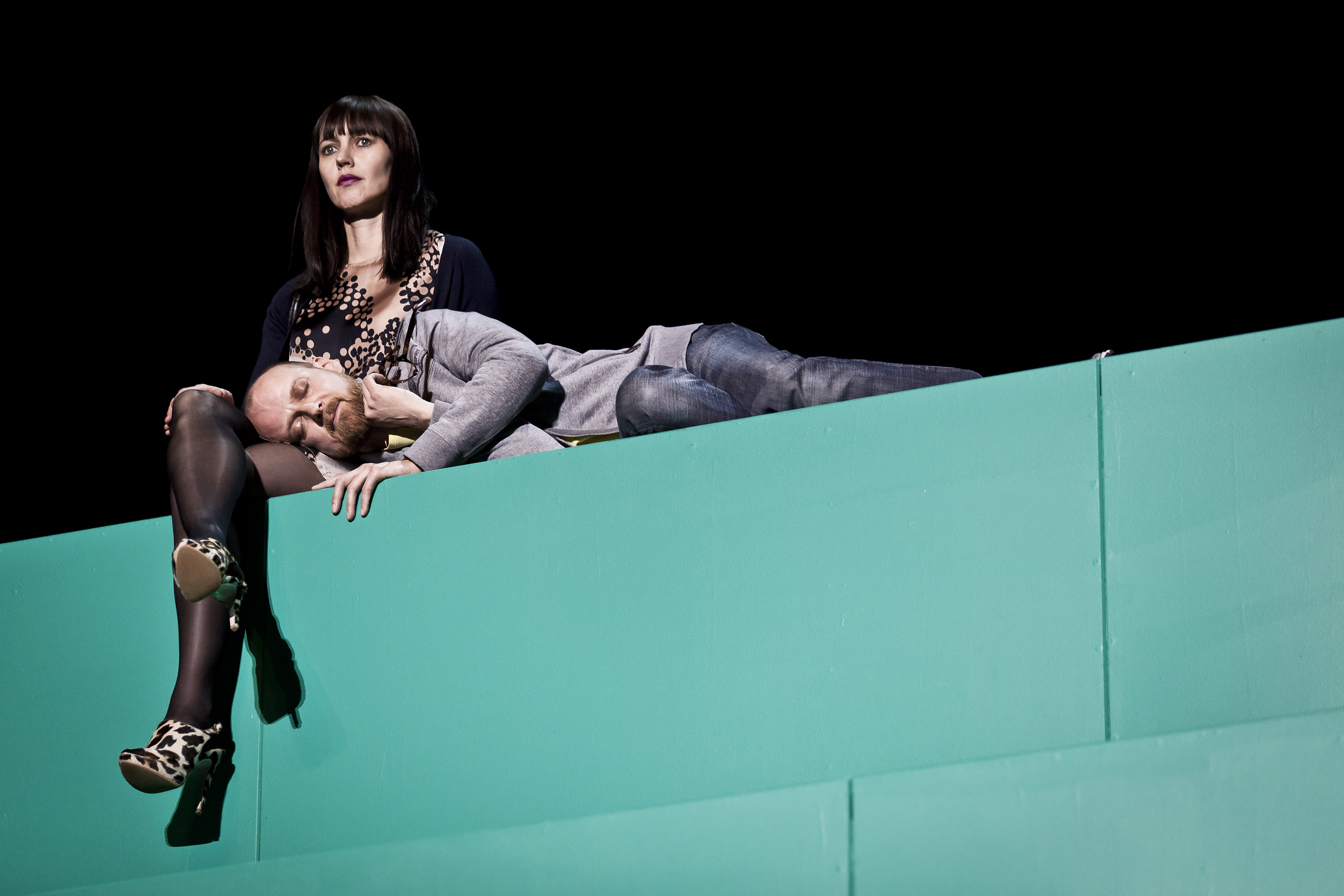 Petronella Barker och Jan Mybrand i Anna Karenina. Premiär på Stora scenen 20 april 2011.