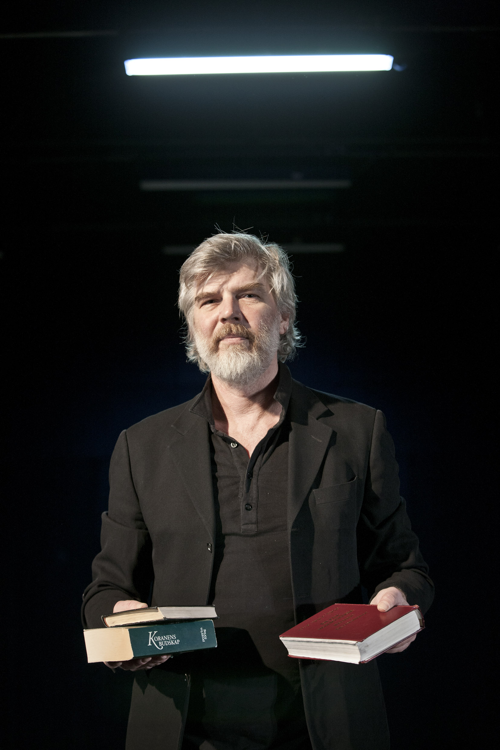 Jakob Eklund i Abrahams barn. Premiär på Lilla scenen 13 januari.
